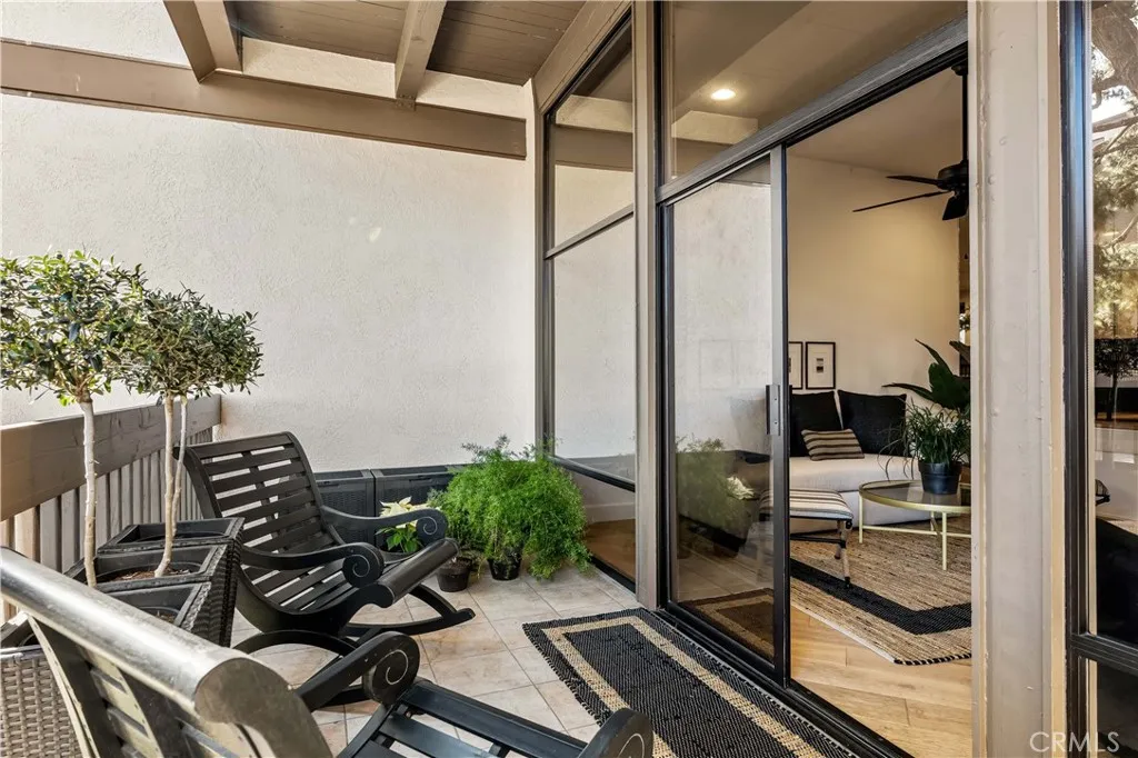 6112 Marina Pacifica N, Long Beach, California 90803 home-pic-26